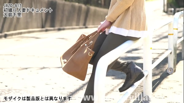 Chisato Oshima, 33 years old, has a refreshing smile. A full-time housewife in her fifth year of marriage and a mother of one . "My special skill is to never forget the face and name of the person I saw once!", I was fascinated by Chisato's carefree